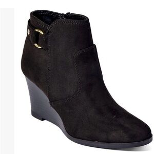 BNWT Maurices Black Ankle Booties with  Buckle accent